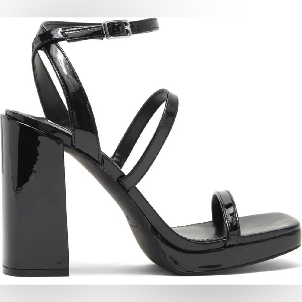 Steve Madden Strappy Platform Pump